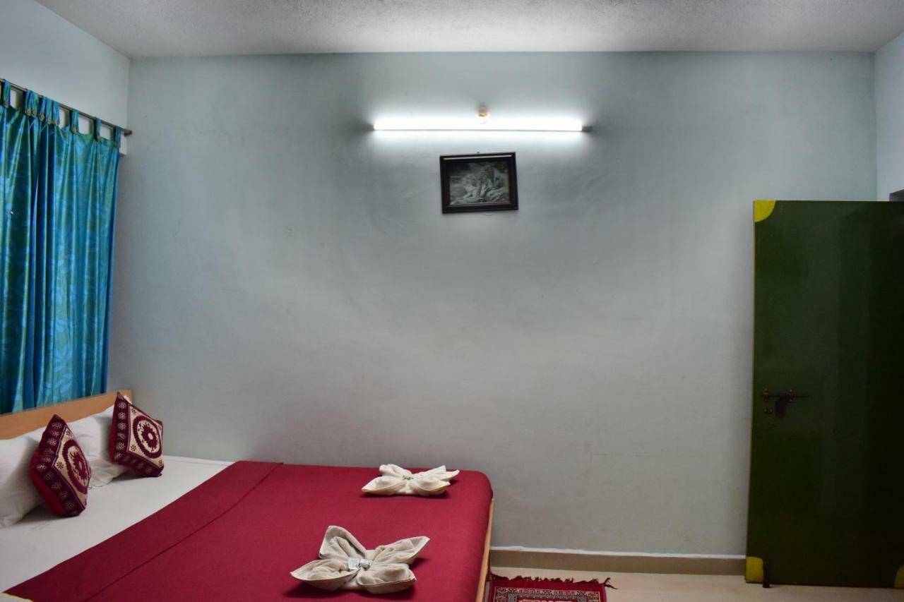 Kozee Kaves Hotel Yelagiri Bagian luar foto