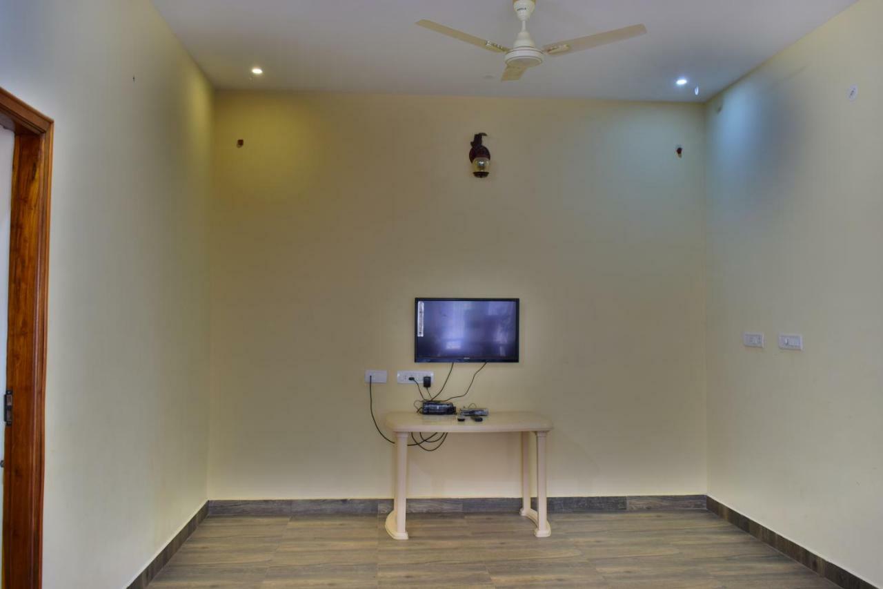 Kozee Kaves Hotel Yelagiri Bagian luar foto