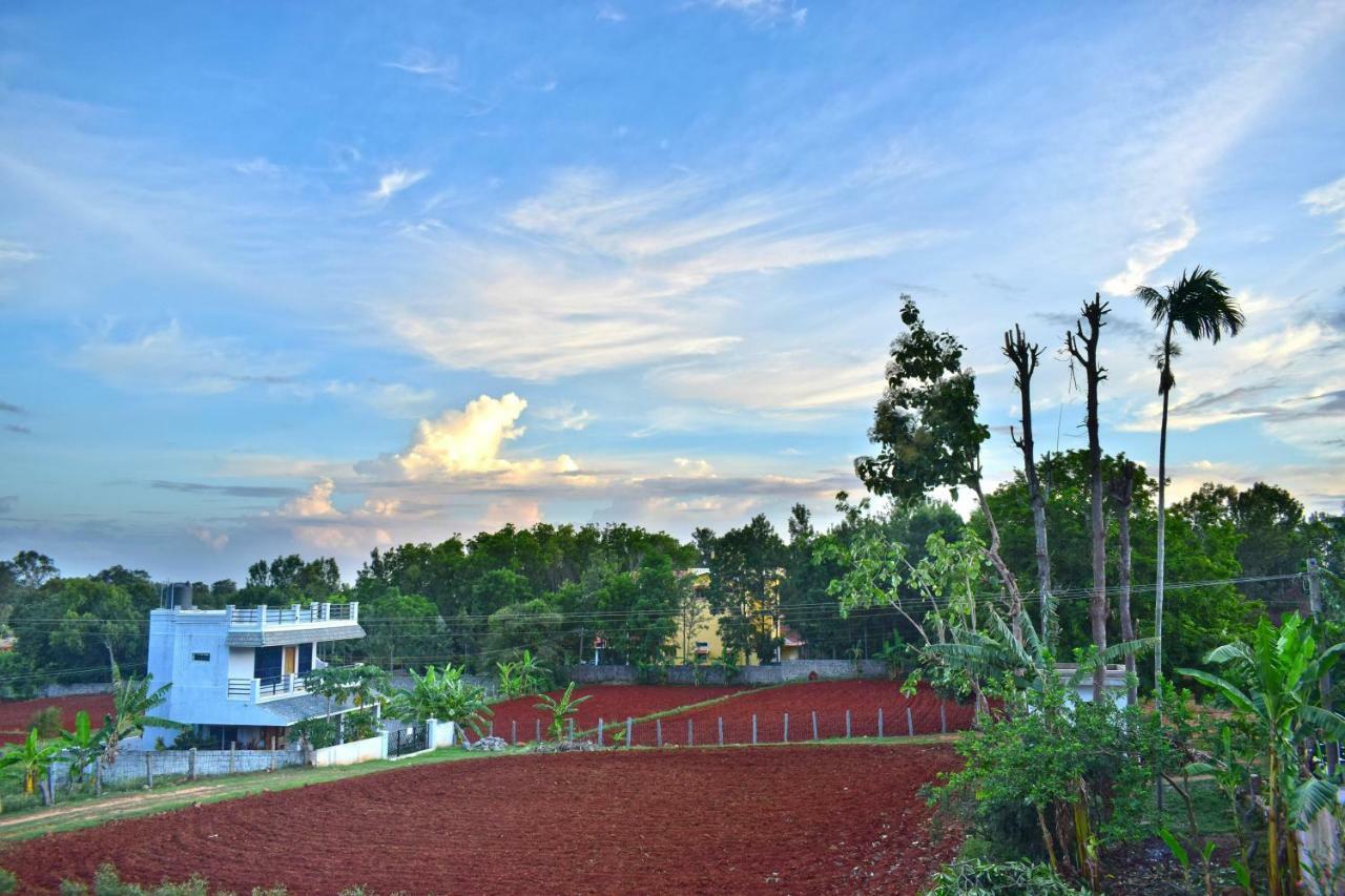 Kozee Kaves Hotel Yelagiri Bagian luar foto